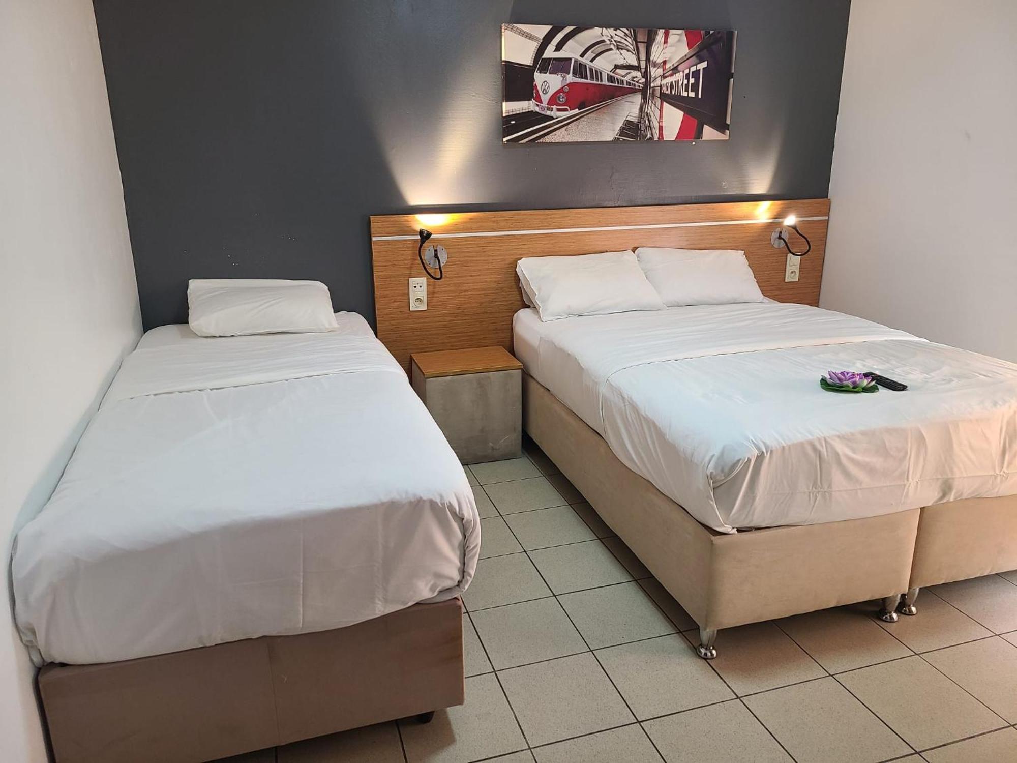 Hotel Victoire, Poitiers Gare Exterior foto